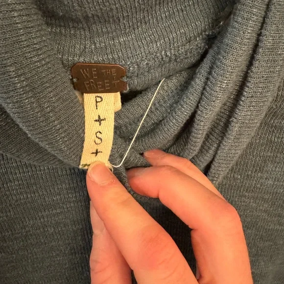 We the free turtleneck small EUC - Picture 4 of 5